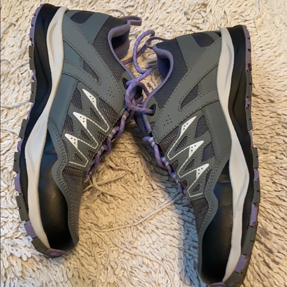 Columbia hiking sneakers - Picture 2 of 4